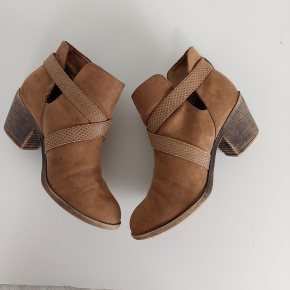 Rocket Dog Women's Sasha Graham Brown Vegan Leather Ankle Bootie Size 8.5 EU 39. - Picture 7 of 10